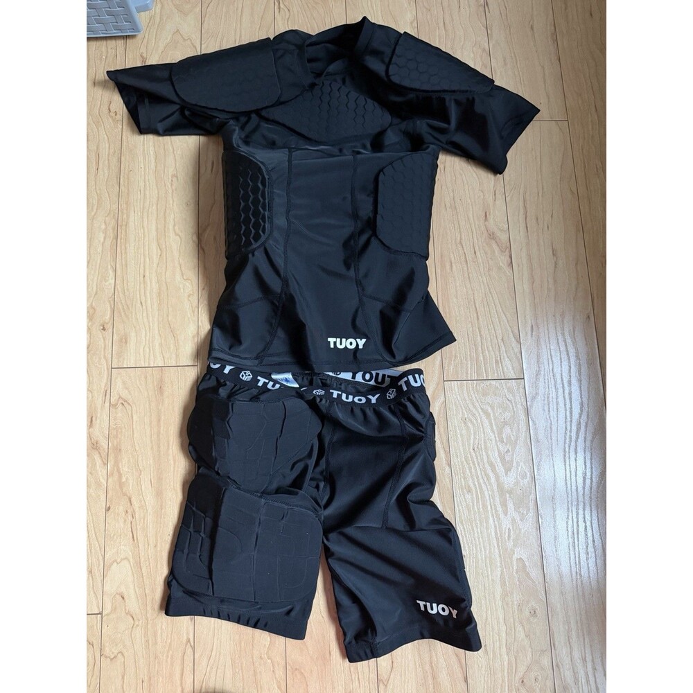 TUOY Padded Compression Shirt & Shorts Mens Medium Black Protective Football